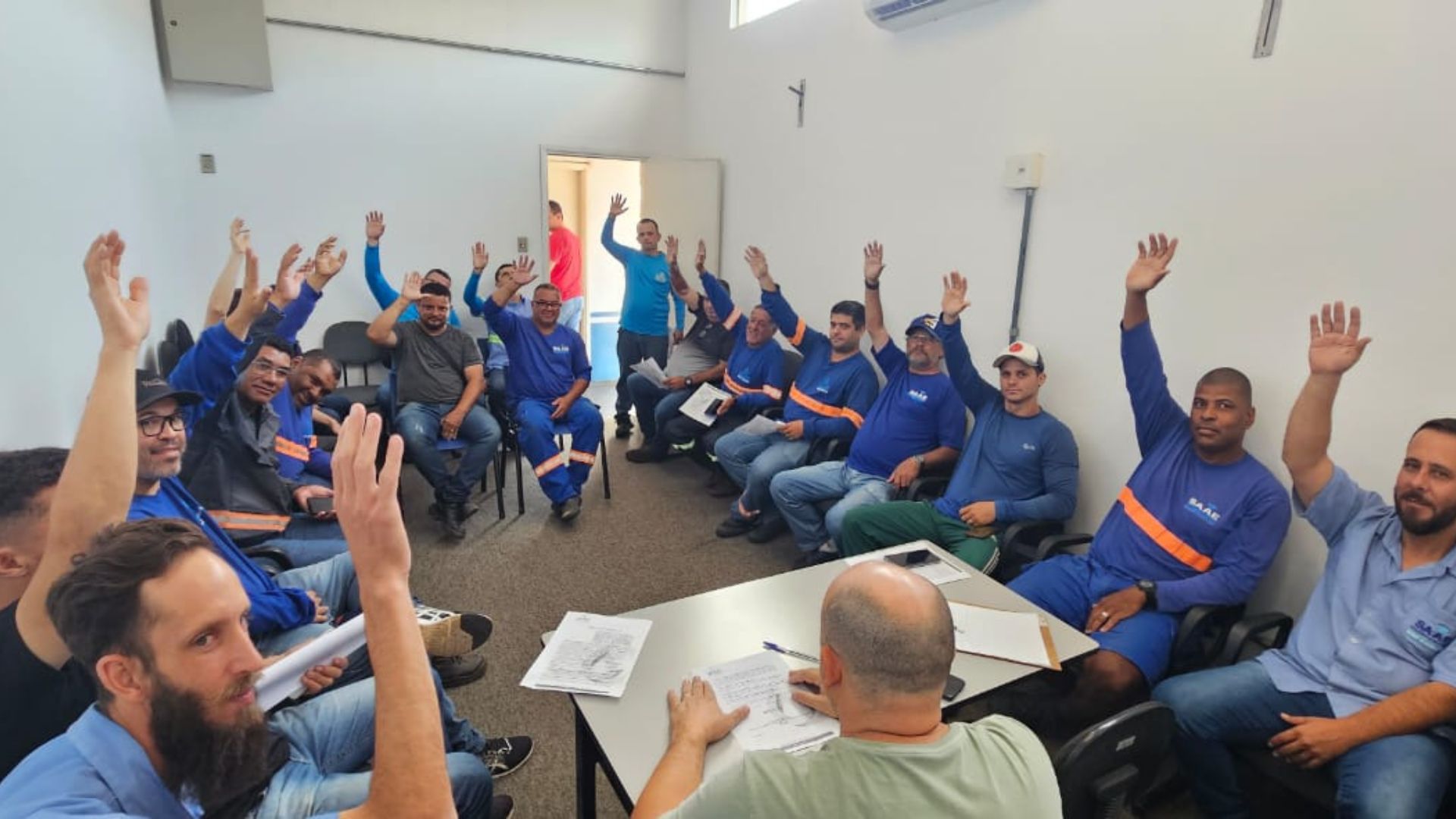Em assembleia, servidores do SAAE que utilizam motos no desempenhos das funções, aprovam Acordo Coletivo