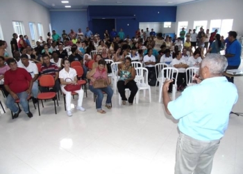 Servidores Decidem Lutar Por 5% De Aumento Real E Ipca, E Elevar Tíquete Para R$ 400