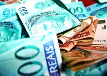 Diretores Do Sindspam Se Reúnem Com Secretária Para Tratar Do Pagamento Do 14º Salário