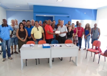 Diretoria Faz Homenagem Ao Advogado Ary Bertossi