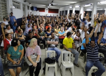 Servidores Aprovam Reajuste Escalonado Em Assembleia
