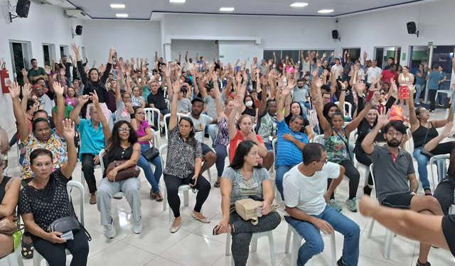 Em Assembleia, Servidores Aprovam Proposta De 7% De Reajuste Salarial E Elevação Do Tíquete Para R$ 1005,00