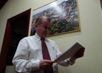 Prefeito Assina Tac Se Comprometendo A Não Permitir Mais Casos De Assédio Moral