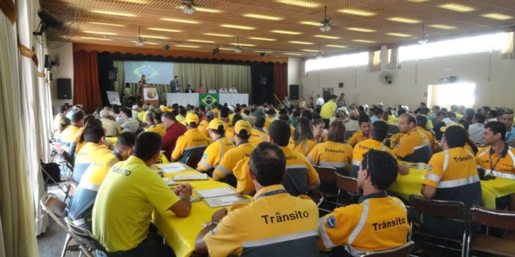 Agentes De Trânsito De São Carlos, Participam De Encontro Nacional Na Capital